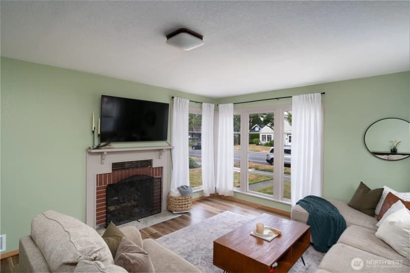 Property photo for 319 S Anacortes Street, Burlington photo 9
