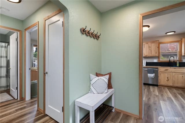 Property photo for 319 S Anacortes Street, Burlington photo 5