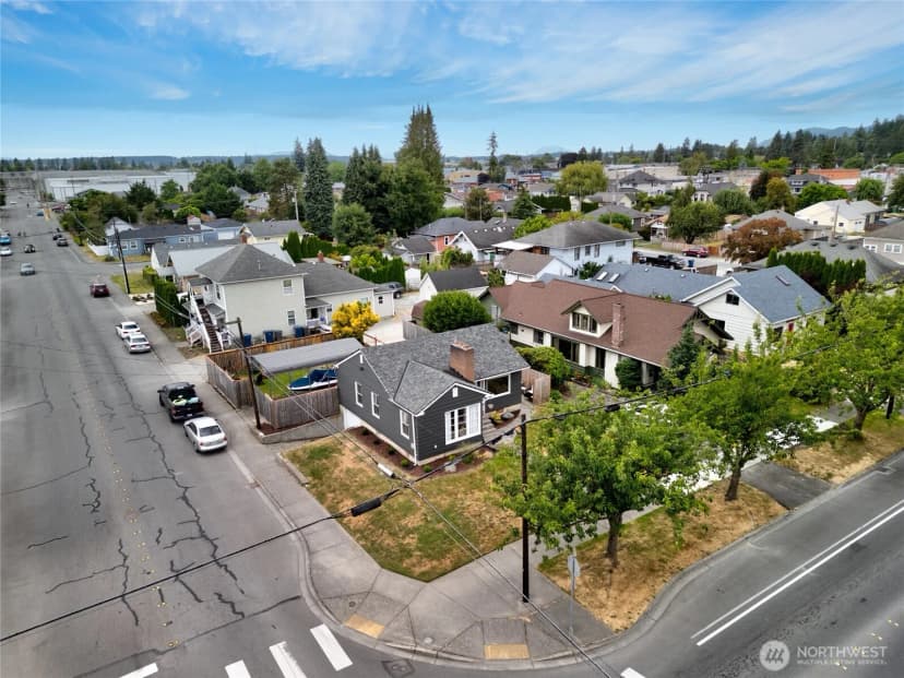 Property photo for 319 S Anacortes Street, Burlington photo 37