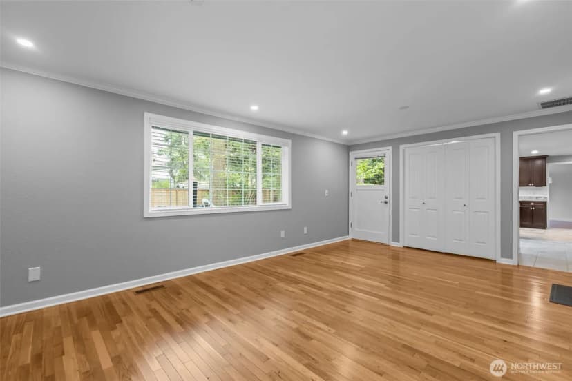 Property photo for 5701 152nd Street Sw, Edmonds photo 15