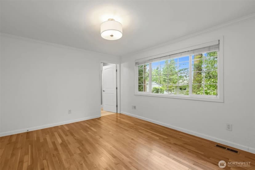 Property photo for 5701 152nd Street Sw, Edmonds photo 18