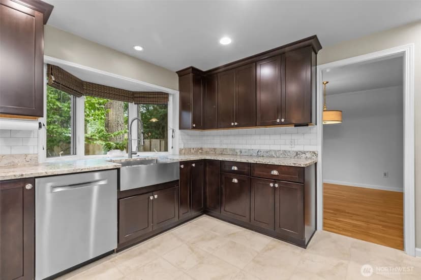 Property photo for 5701 152nd Street Sw, Edmonds photo 6
