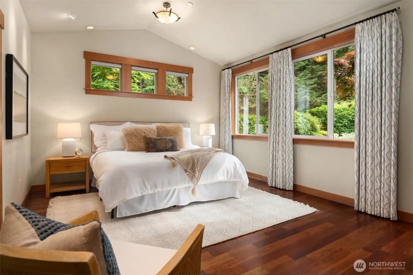 Property photo for 13433 Ne 45th Street, Bellevue photo 11