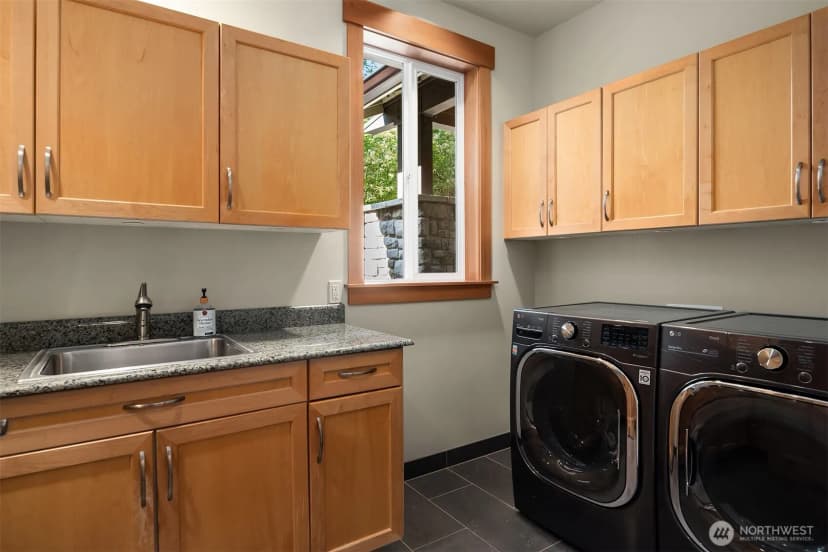 Property photo for 13433 Ne 45th Street, Bellevue photo 28