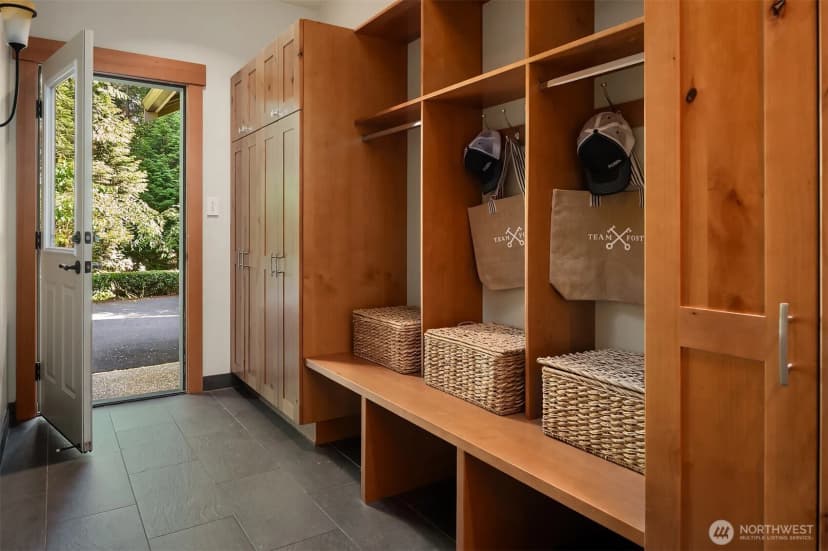 Property photo for 13433 Ne 45th Street, Bellevue photo 29
