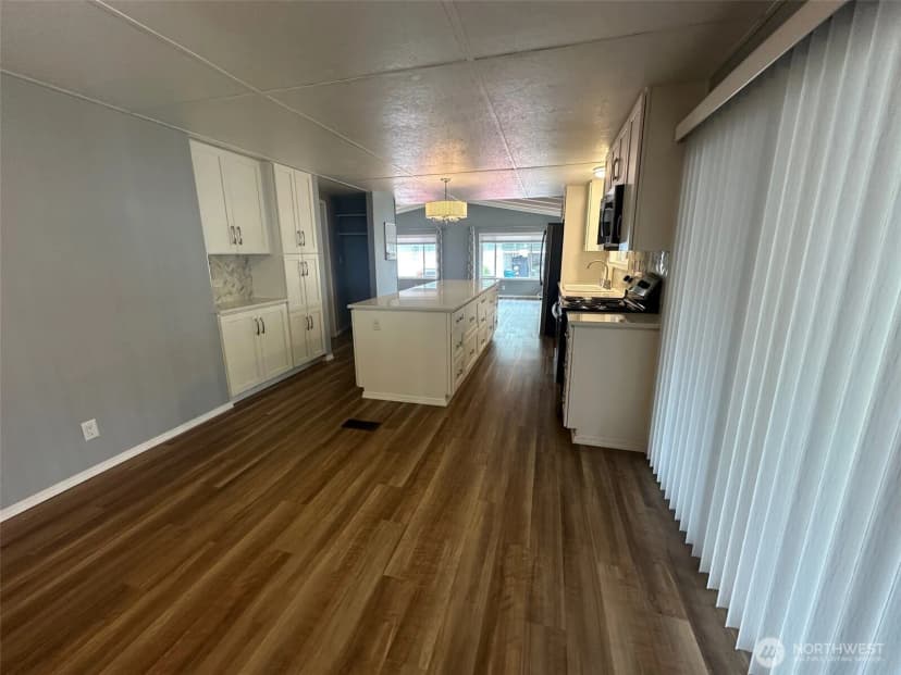 Property photo for 21916 107th Place Se, Kent photo 11