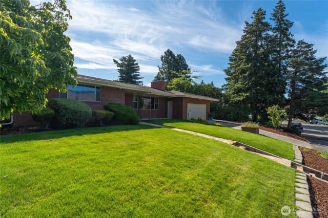 Property photo for 1589 N Ashland Avenue, East Wenatchee photo 3