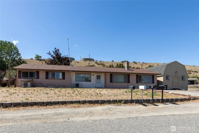Property photo for 709 Sunrise Drive, Omak