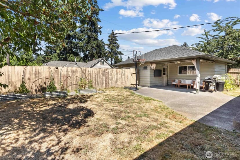 Property photo for 815 6th Street Se, Auburn photo 27