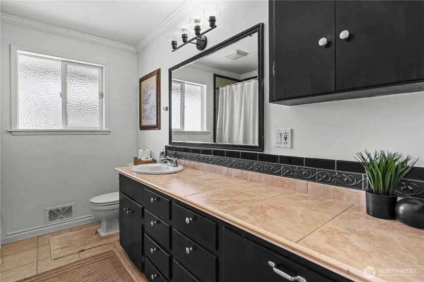 Property photo for 815 6th Street Se, Auburn photo 22