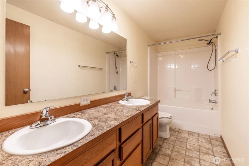 Property photo for 151 E Galway Road, Shelton photo 16