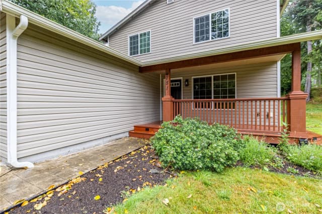 Property photo for 151 E Galway Road, Shelton photo 2