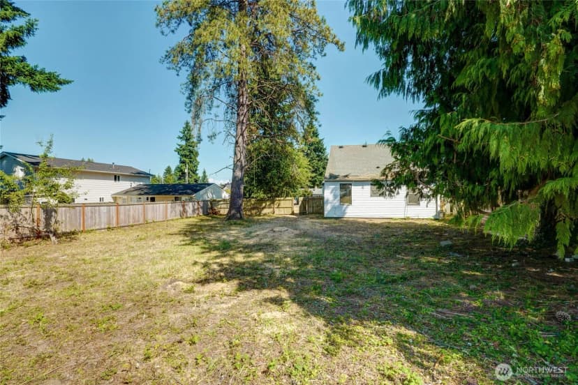 Property photo for 6430 Elliott Way, Everett photo 9