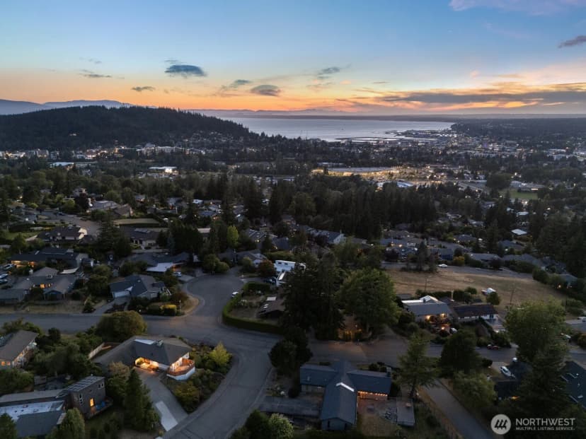 Property photo for 1011 E Toledo Street, Bellingham photo 3