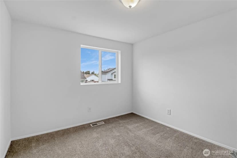 Property photo for 9989 Greenleaf Loop Se, Yelm photo 23