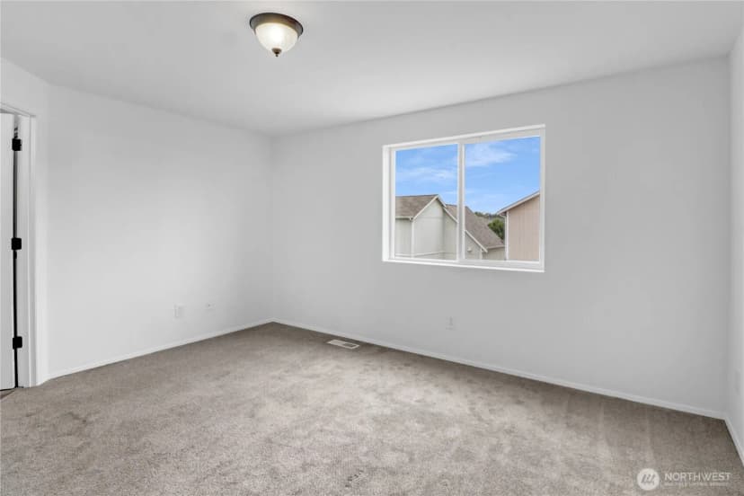 Property photo for 9989 Greenleaf Loop Se, Yelm photo 16