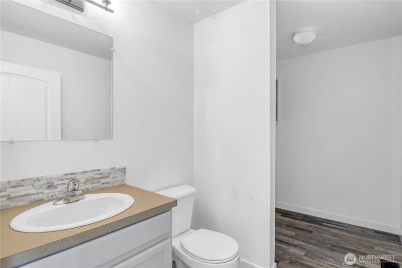 Property photo for 9989 Greenleaf Loop Se, Yelm photo 15