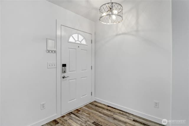 Property photo for 9989 Greenleaf Loop Se, Yelm photo 4