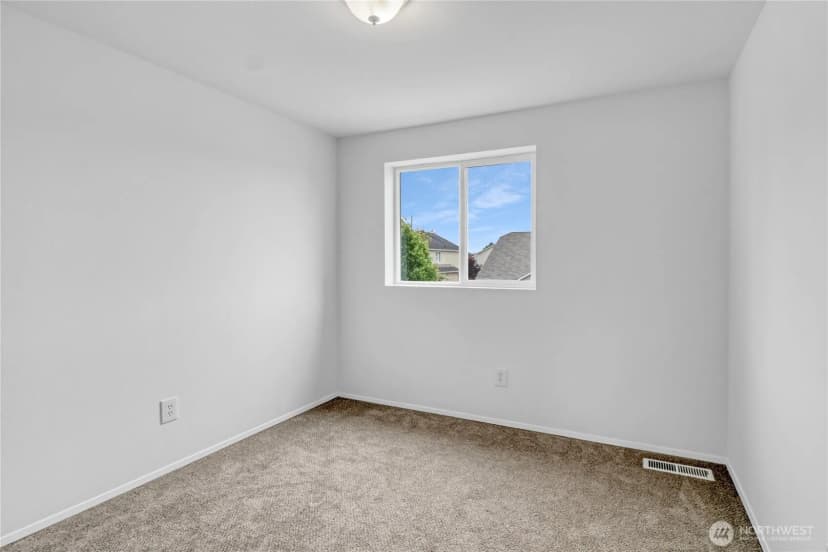 Property photo for 9989 Greenleaf Loop Se, Yelm photo 21