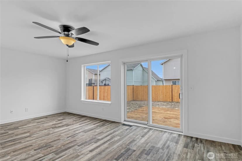Property photo for 9989 Greenleaf Loop Se, Yelm photo 14