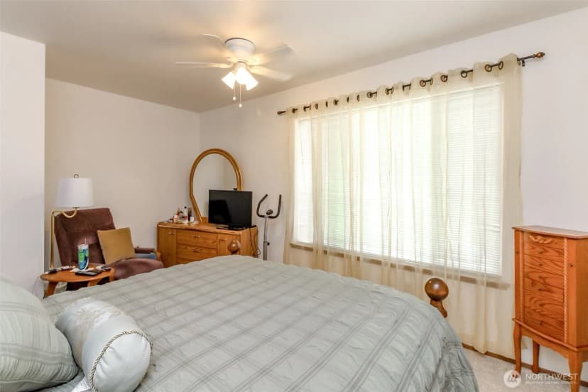 Property photo for 1724 S Ainsworth Avenue, Tacoma photo 16