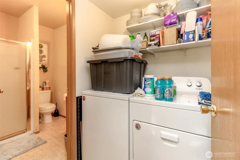 Property photo for 1724 S Ainsworth Avenue, Tacoma photo 9