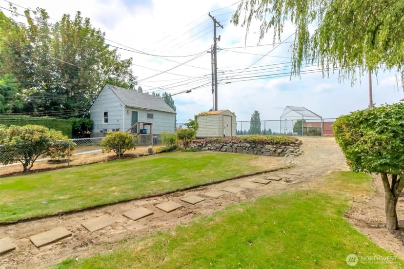 Property photo for 1724 S Ainsworth Avenue, Tacoma photo 27