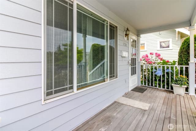 Property photo for 1724 S Ainsworth Avenue, Tacoma photo 2