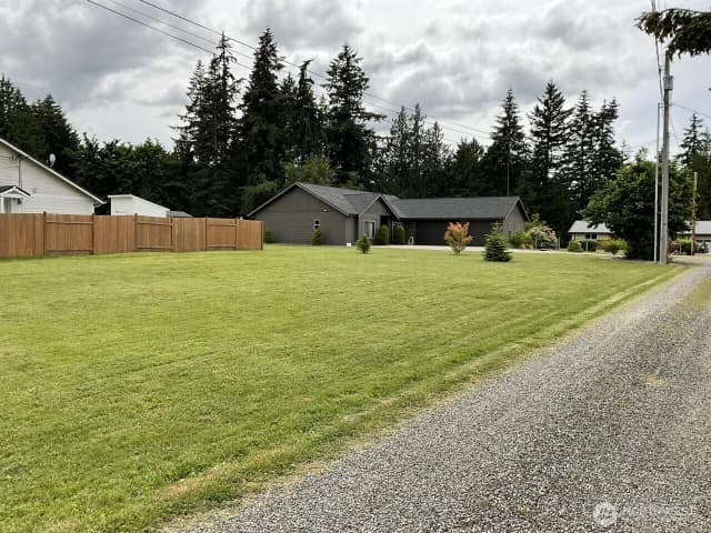 Property photo for 5245 Nw Erlands Point Rd, Bremerton photo 4