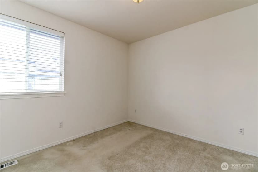 Property photo for 525 Sorenson Street, Buckley photo 24