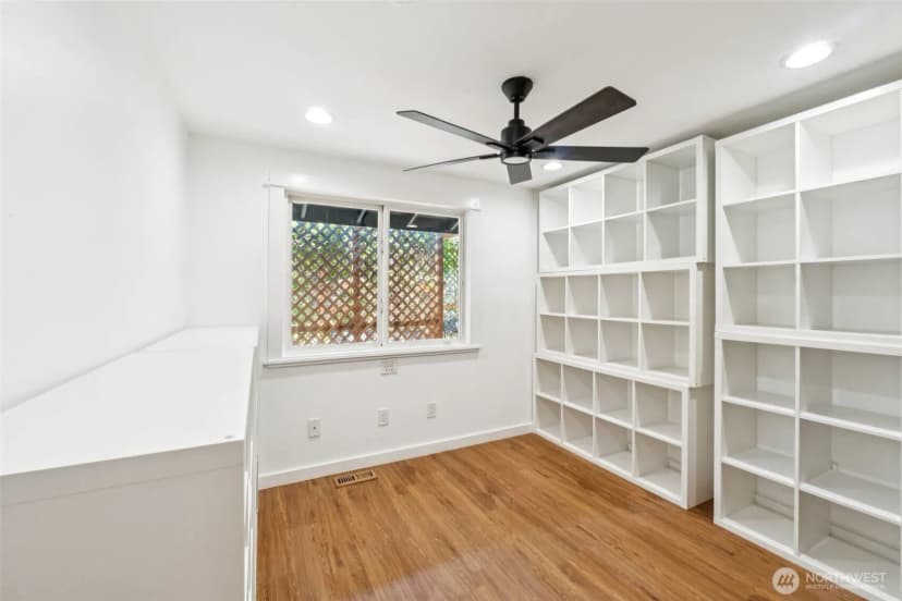 Property photo for 26308 42nd Avenue S, Kent photo 13