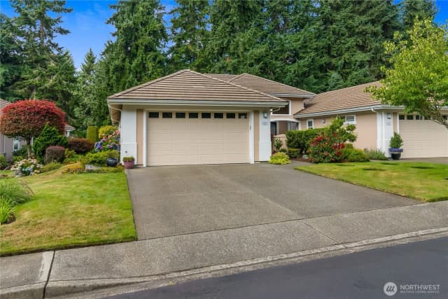 Property photo for 6905 Fairway Lane Se, Olympia photo 3
