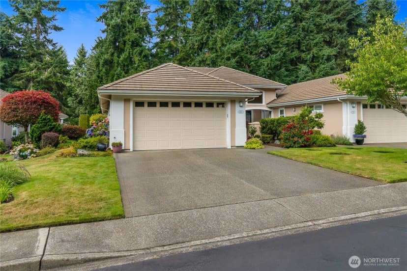 Property photo for 6905 Fairway Lane Se, Olympia photo 3