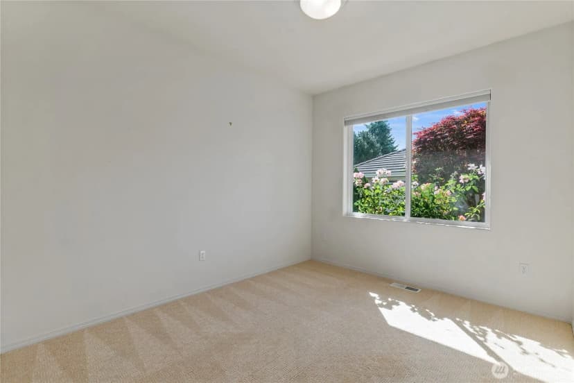 Property photo for 6905 Fairway Lane Se, Olympia photo 9
