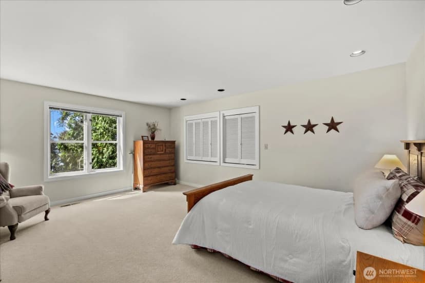 Property photo for 7104 Ne 118th Street, Kirkland photo 14