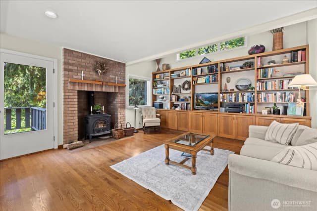 Property photo for 7104 Ne 118th Street, Kirkland photo 5