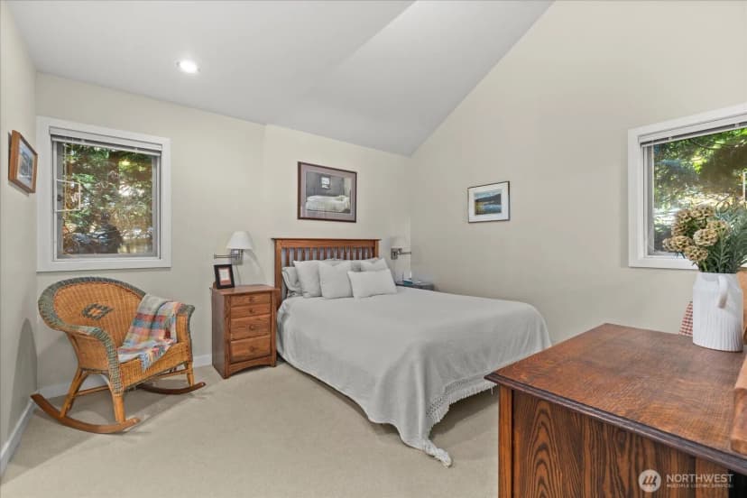 Property photo for 7104 Ne 118th Street, Kirkland photo 18
