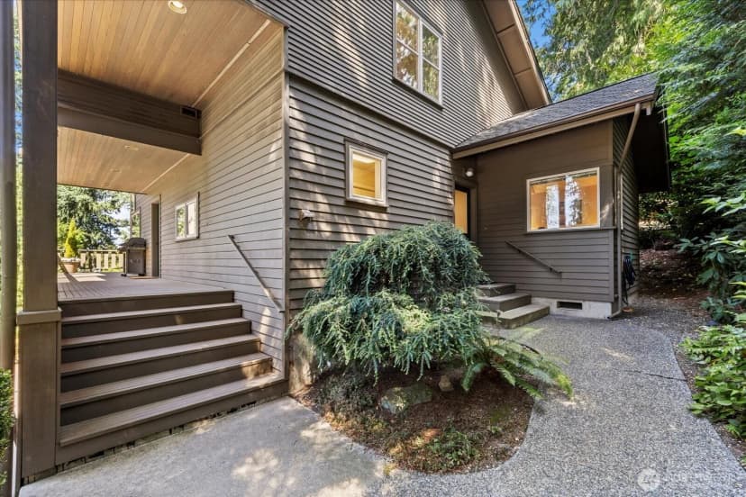Property photo for 7104 Ne 118th Street, Kirkland photo 27