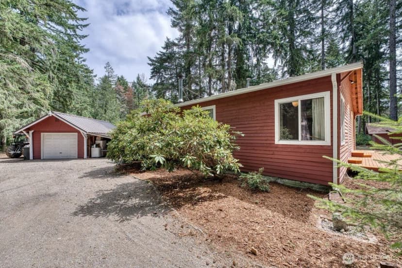 Property photo for 7258 Se Fragaria Road, Olalla photo 4