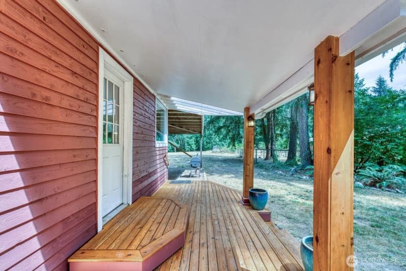 Property photo for 7258 Se Fragaria Road, Olalla photo 9
