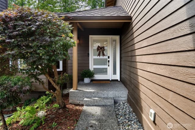 Property photo for 2311 Forest View Lane, Anacortes photo 4