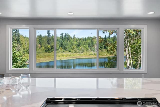 Property photo for 13615 Twin Lakes Drive E, Graham photo 3