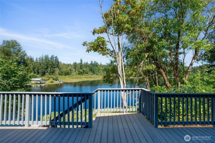 Property photo for 13615 Twin Lakes Drive E, Graham photo 28