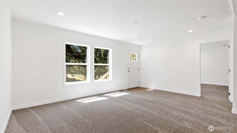 Property photo for 1019 Harmony Road, Oak Harbor photo 8