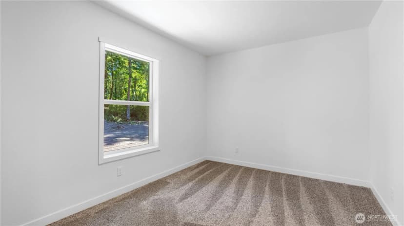 Property photo for 1019 Harmony Road, Oak Harbor photo 33