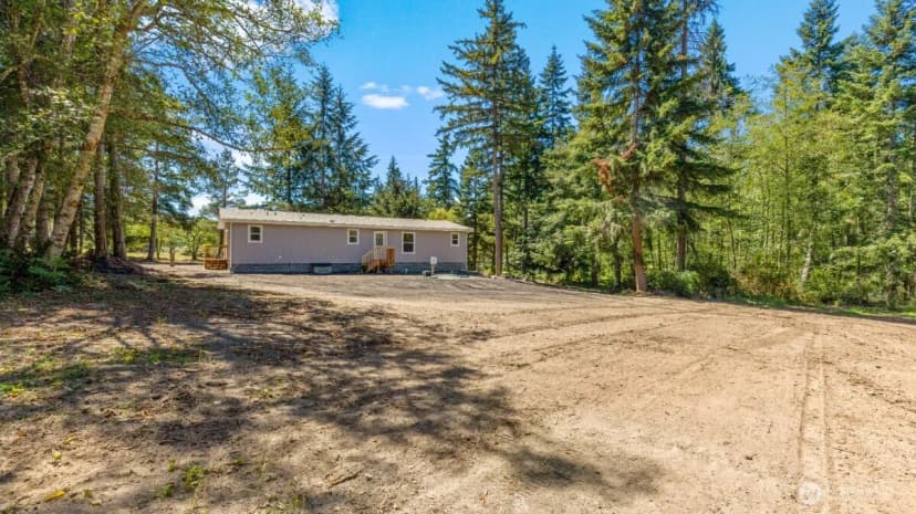 Property photo for 1019 Harmony Road, Oak Harbor photo 36