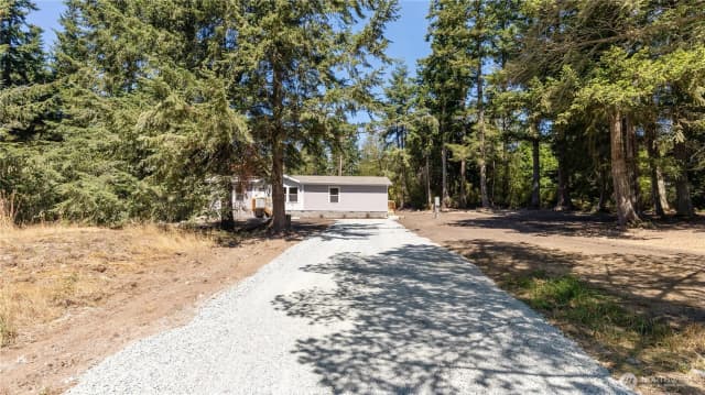 Property photo for 1019 Harmony Road, Oak Harbor photo 3