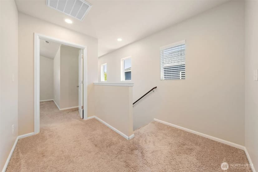 Property photo for 3429 Juno Street Ne, Lacey photo 16