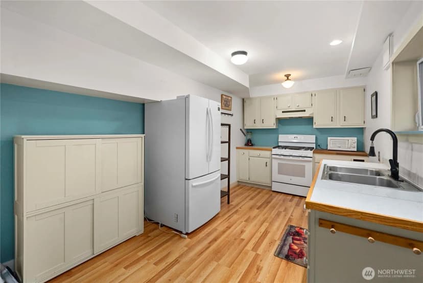 Property photo for 1001 Yew Avenue Ne, Olympia photo 17