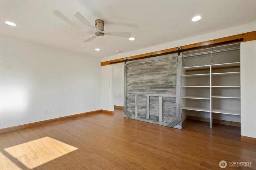 Property photo for 8996 Dearborn Avenue, Blaine photo 25